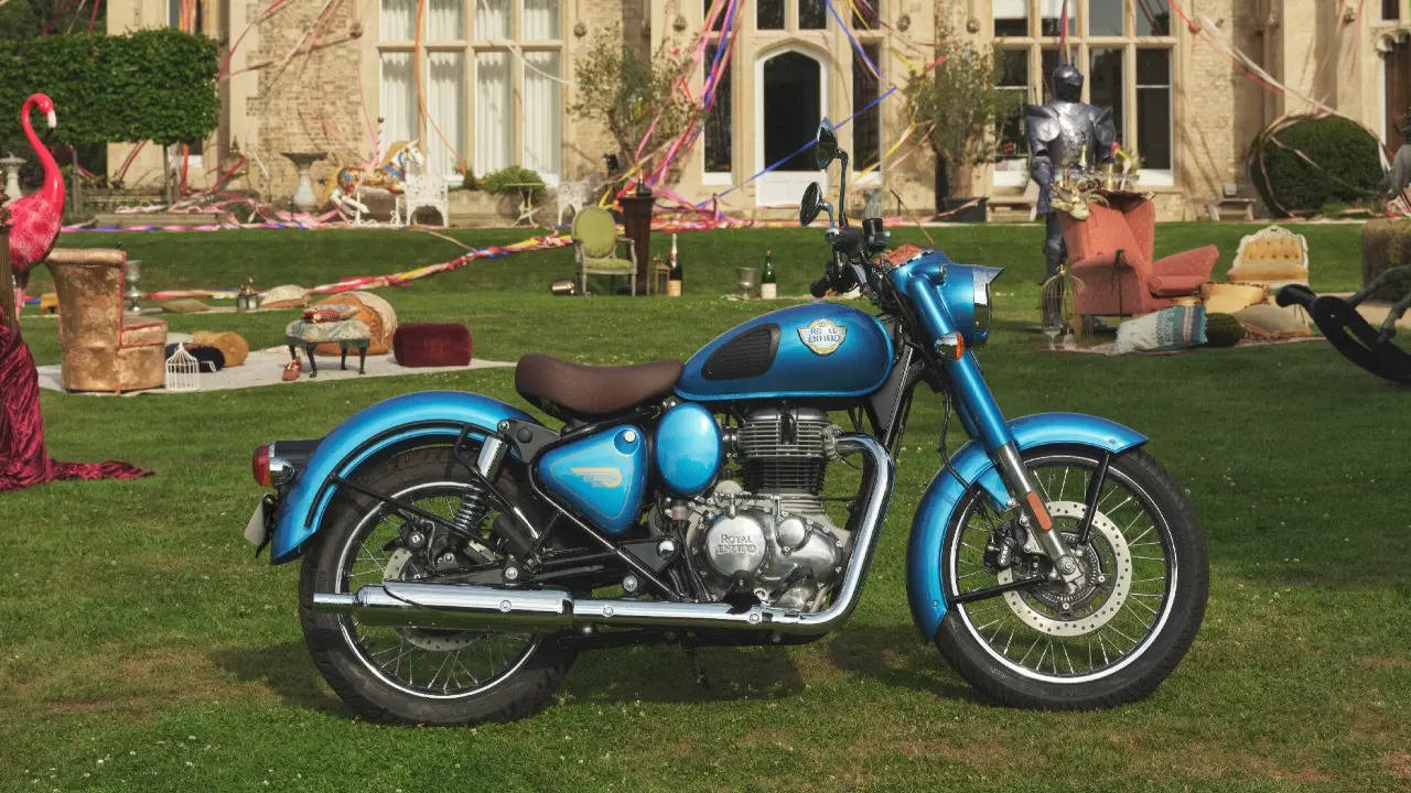 2024 Royal Enfield Classic 350 launched at Rs 1.99 lakh: Best-selling RE’s latest avatar!