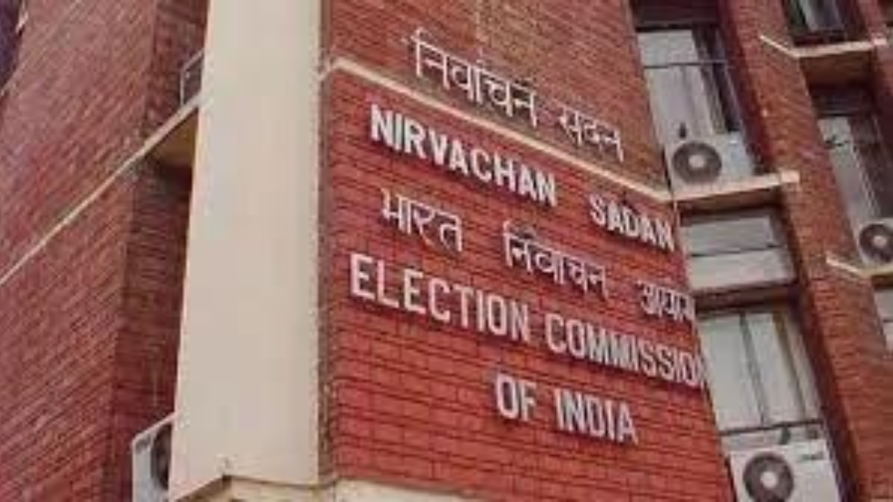 ‘Hiding in another country’: FIR against ‘EVM hacker’ after EC complaint